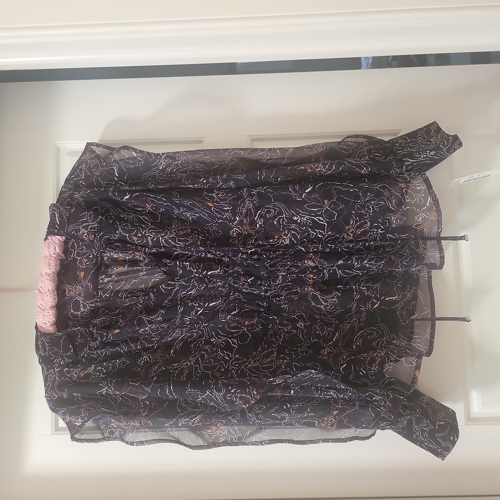 Gracia size medium ladies sheer blouse